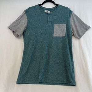 On The Byas Crew T-Shirt 3 Button Blue and Gray with Pocket Men’s Size Large